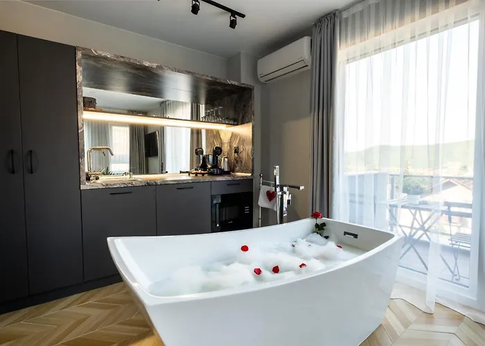 Lägenhet студио с вана и гледка в 